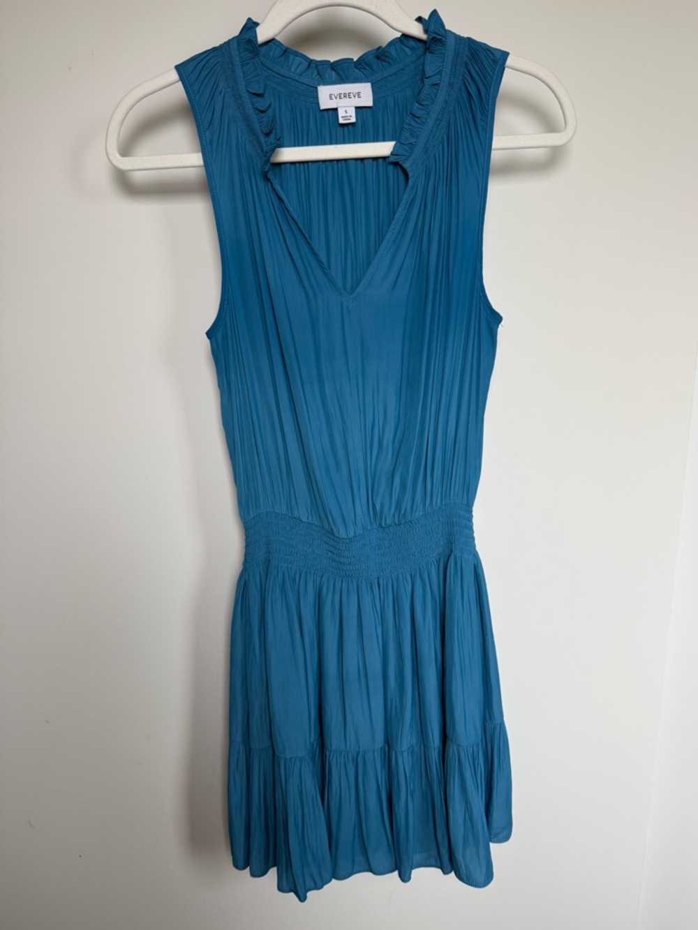 Evereve Blue Sleeveless Ruffle Neck Dress w/ Pockets Size S
